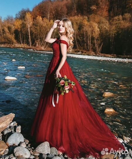 Вечернее платье