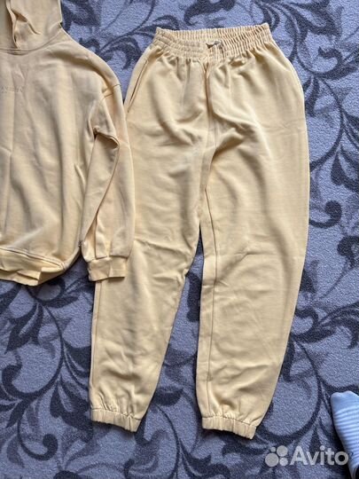 Спортивный костюм весенний женский