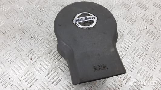 Подушка безопасности водителя nissan navara D40 (8