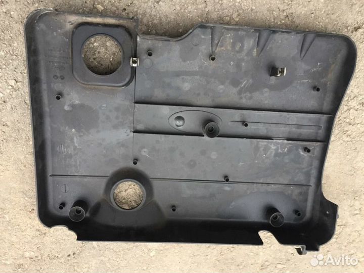 Ford mondeo 3 - Пластик на двигатель Б\У