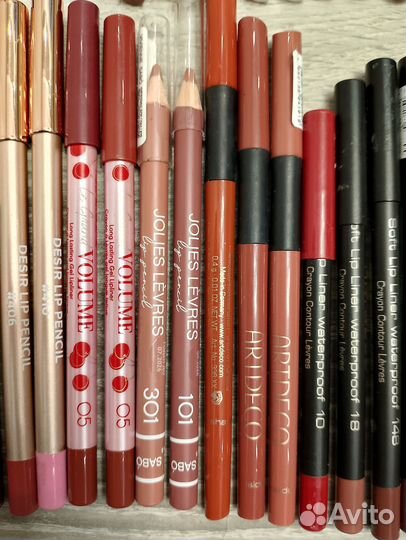 Карандаш для губ Artdeco, Max Factor Vivienne Sabo