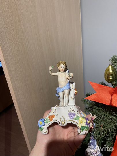 Путти статуэтка подсвечник