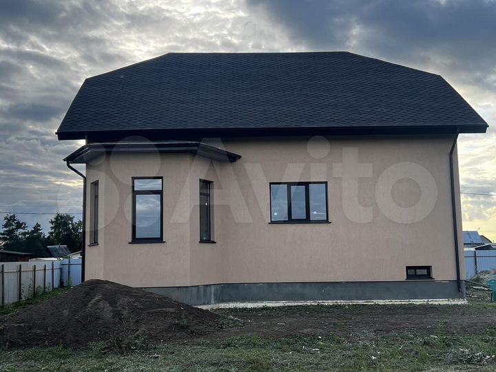 Дом 350 м² на участке 14 сот.