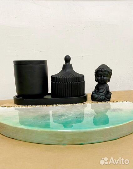 Поднос, подсвечник шкатулка из гипса и бетона