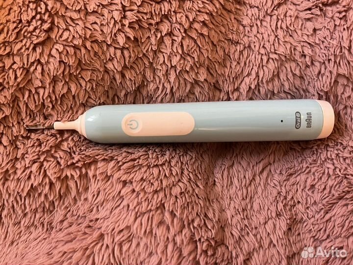 Электрическая зубная щетка oral b pro 1