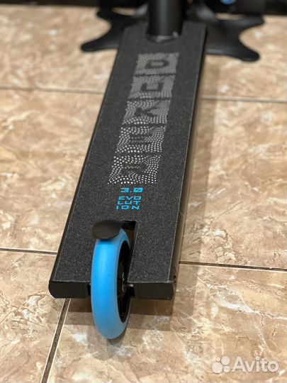 Трюковой самокат tech team