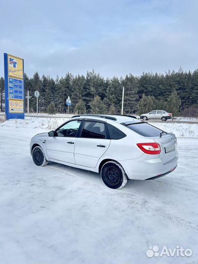 LADA Granta 1.6 МТ, 2015, 161 000 км