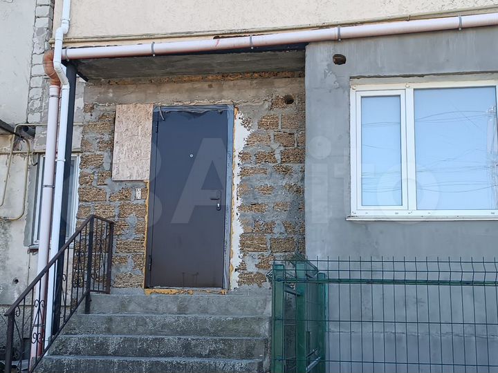 2-к. квартира, 58 м², 1/2 эт.