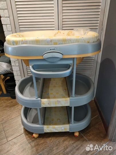 Пеленальный столик