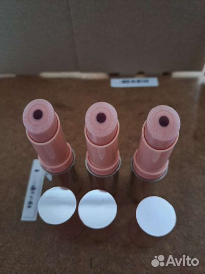 Увлажняющий бальзам для губ Clinique