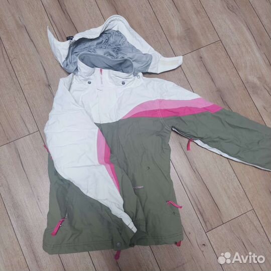 Горнолыжная куртка женская