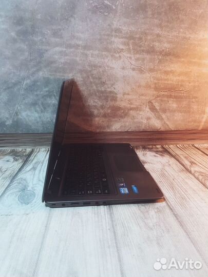 Ноутбук Toshiba/Intel Core i3/4gb DDR3