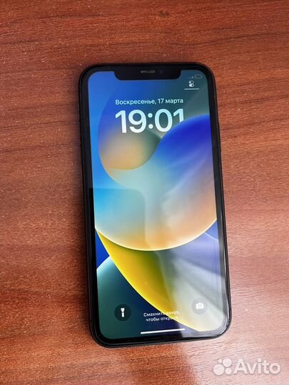 iPhone 11, 64 ГБ