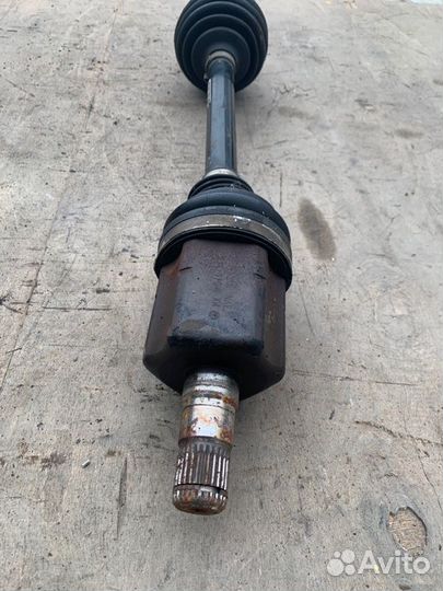 Привод передний левый Volkswagen Jetta 5 2.0 BVY