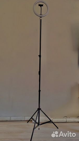 Кольцевая лампа 26 см