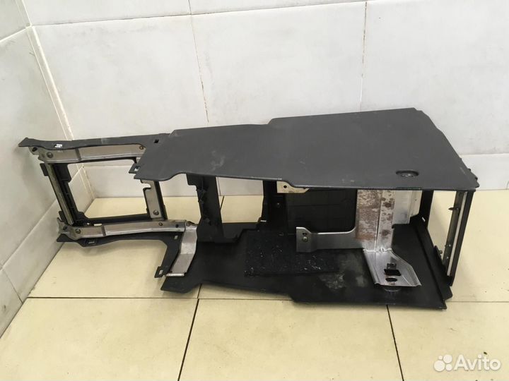 Подлокотник FX (S50) 2003-2007