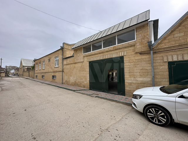 Дом 180 м² на участке 9 сот.