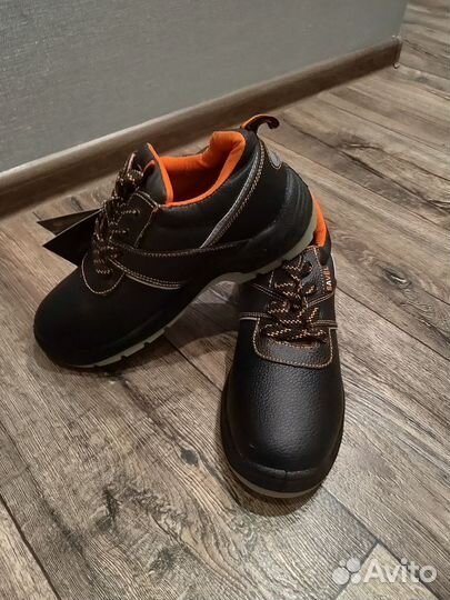 Спецобувь мужская 42 размер