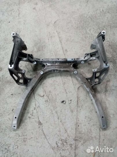 Подрамник Бмв е60