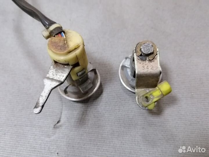 Личинка Замка Toyota Liteace 1985-1991