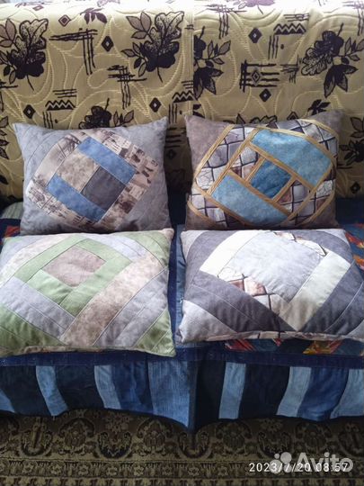 Подушка ручной работы