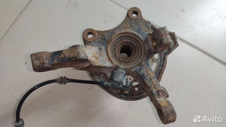 Кулак передний правый Opel Corsa C рест. 2004