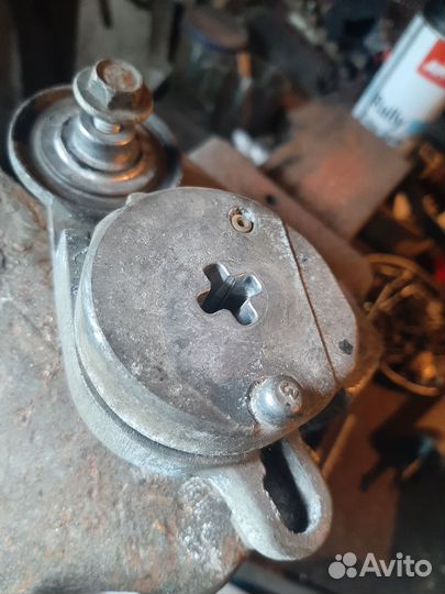 Натяжитель ремня toyota camry 55