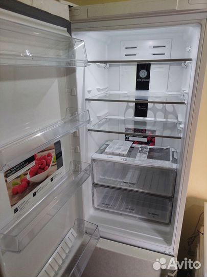 Холодильник hot point