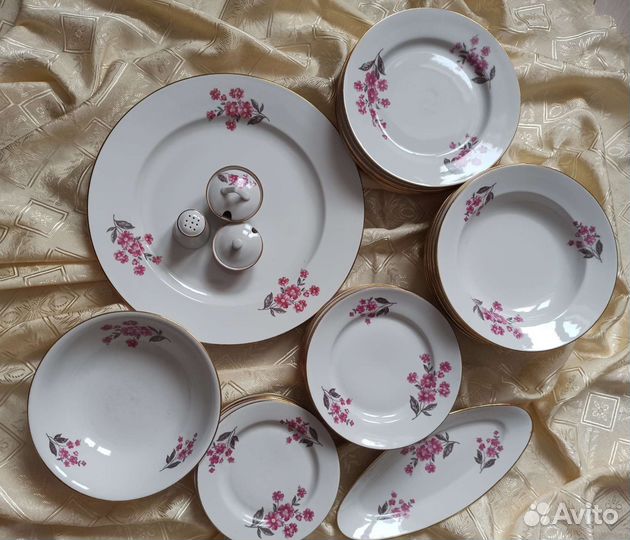 Столовый сервиз времен СССР