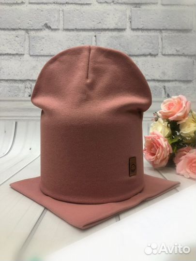 Новая деми шапка со снудом