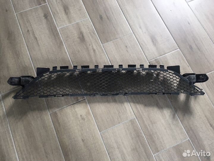 Решетка переднего бампера Mercedes W205 AMG