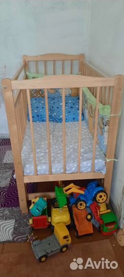 Детская кроватка
