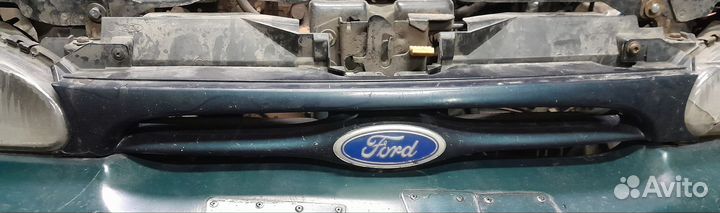 Решетка радиатора Ford Mondeo 1,Форд Мондео 1