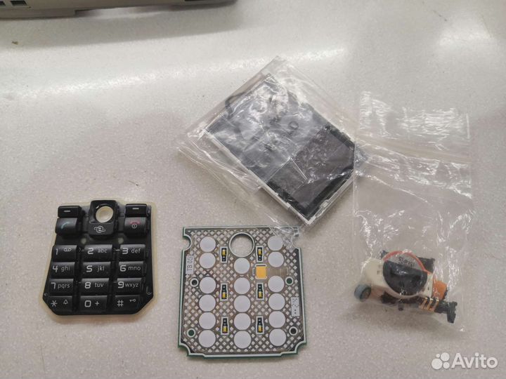 Запчасти, зарядки для телефона Siemens