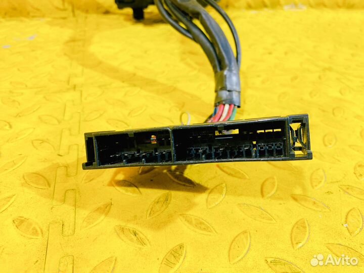 Подрулевой переключатель Toyota Camry CV20 SV20