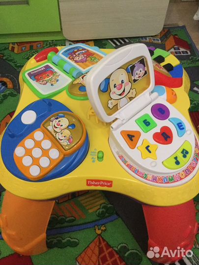Стол развивающий Fisher-Price