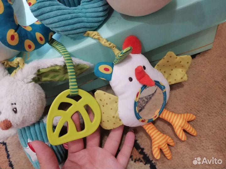 Игрушка растяжка на коляску, кроватку happy baby