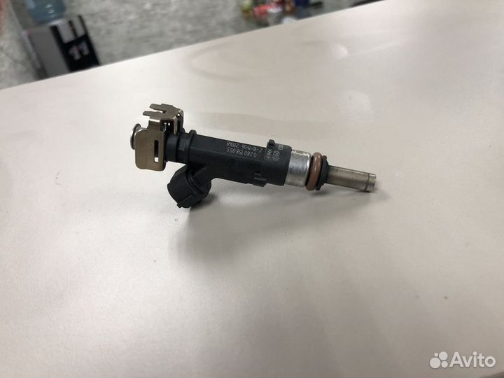 Форсунка топливная 06E133551 Ауди А6 С6 audi A6 C6