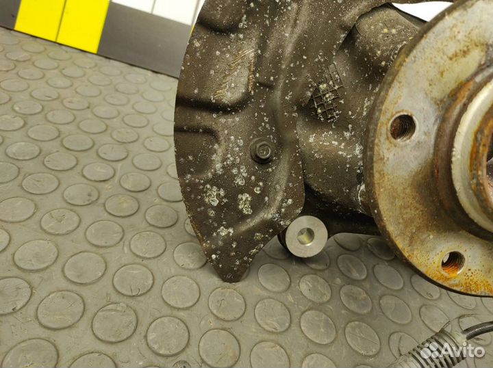 Кулак поворотный передний левый Bmw 320I E90