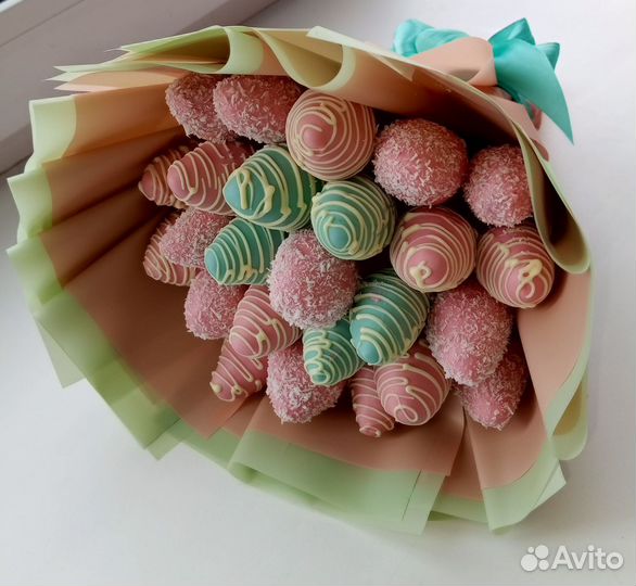 Сладкие подарки. Клубника в шоколаде