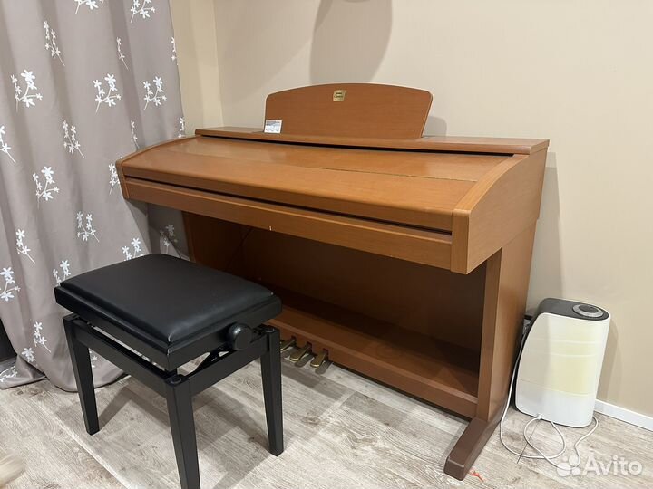 Цифровое пианино yamaha clavinova