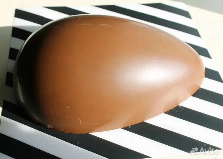 Большой шоколадный киндер сюрприз