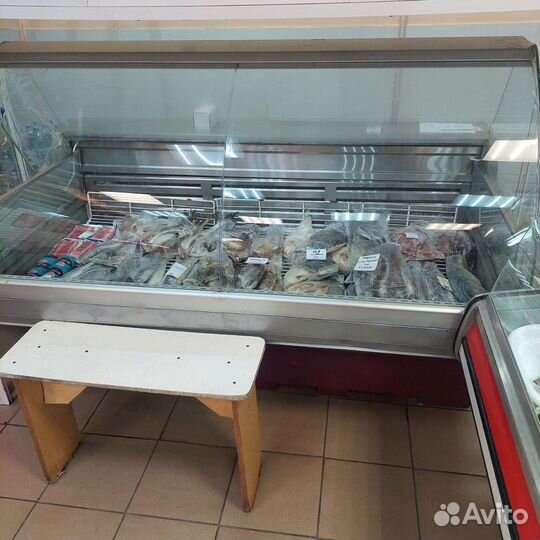 Холодильная витрина бу