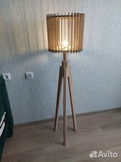 Торшер напольный