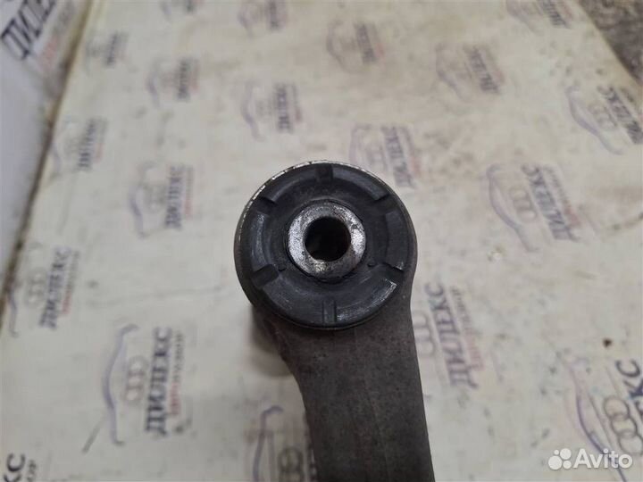 Рычаг передний нижний правый Audi Q7 2005