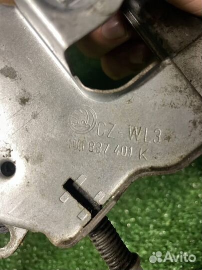 Передний левый стеклоподъемник Skoda octavia tour