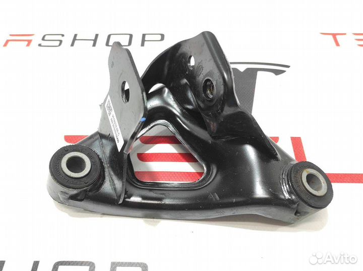 Кронштейн двигателя передний правый Tesla Model 3