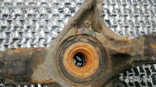 Ступица передняя левая citroen C4 picasso 1 (LNI03