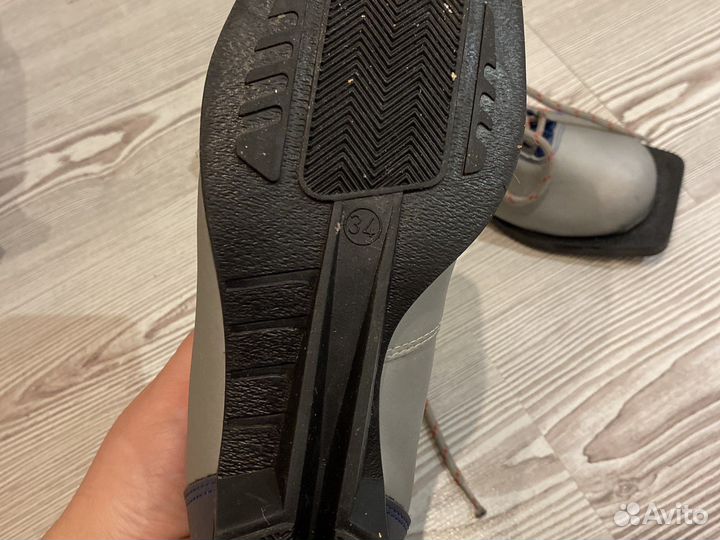 Лыжные ботинки