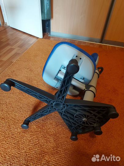 Кресло растущее Бюрократ KD-2 (Comf-Pro)